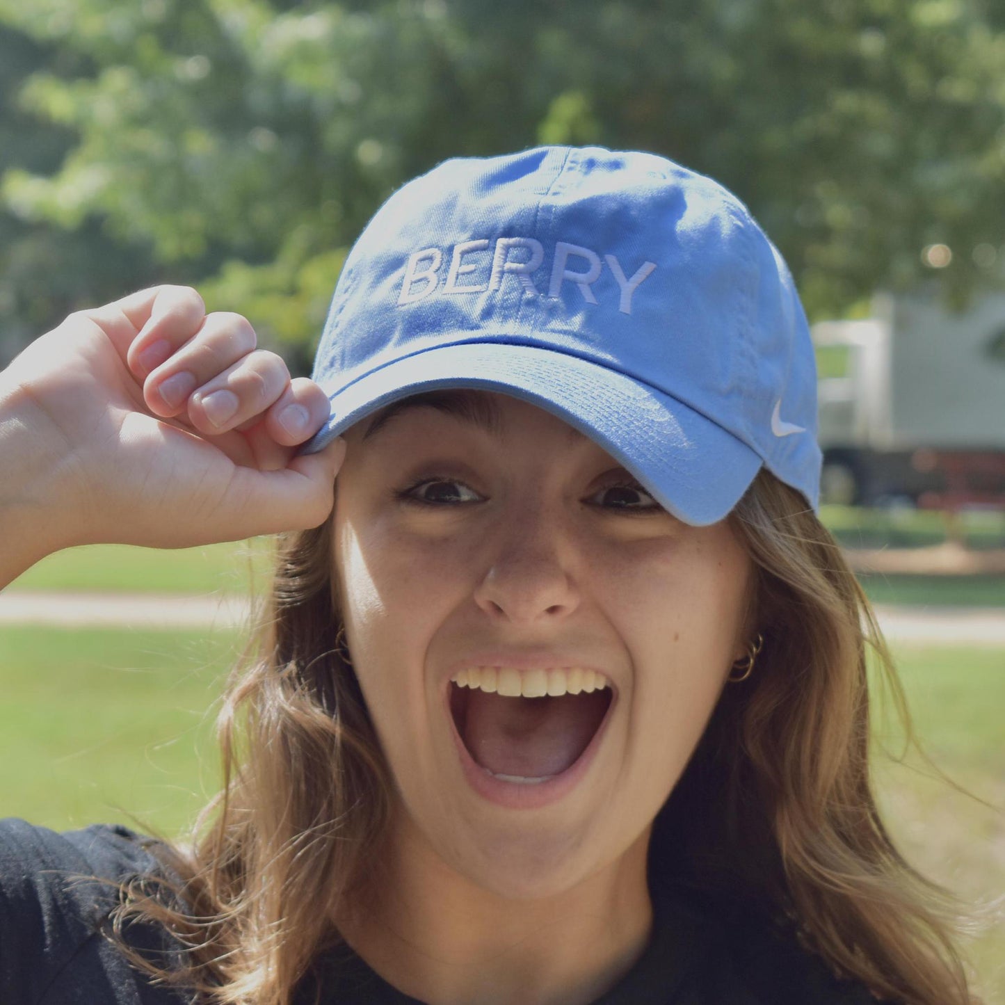 Nike Heritage 86 Valor Blue Cap Berry