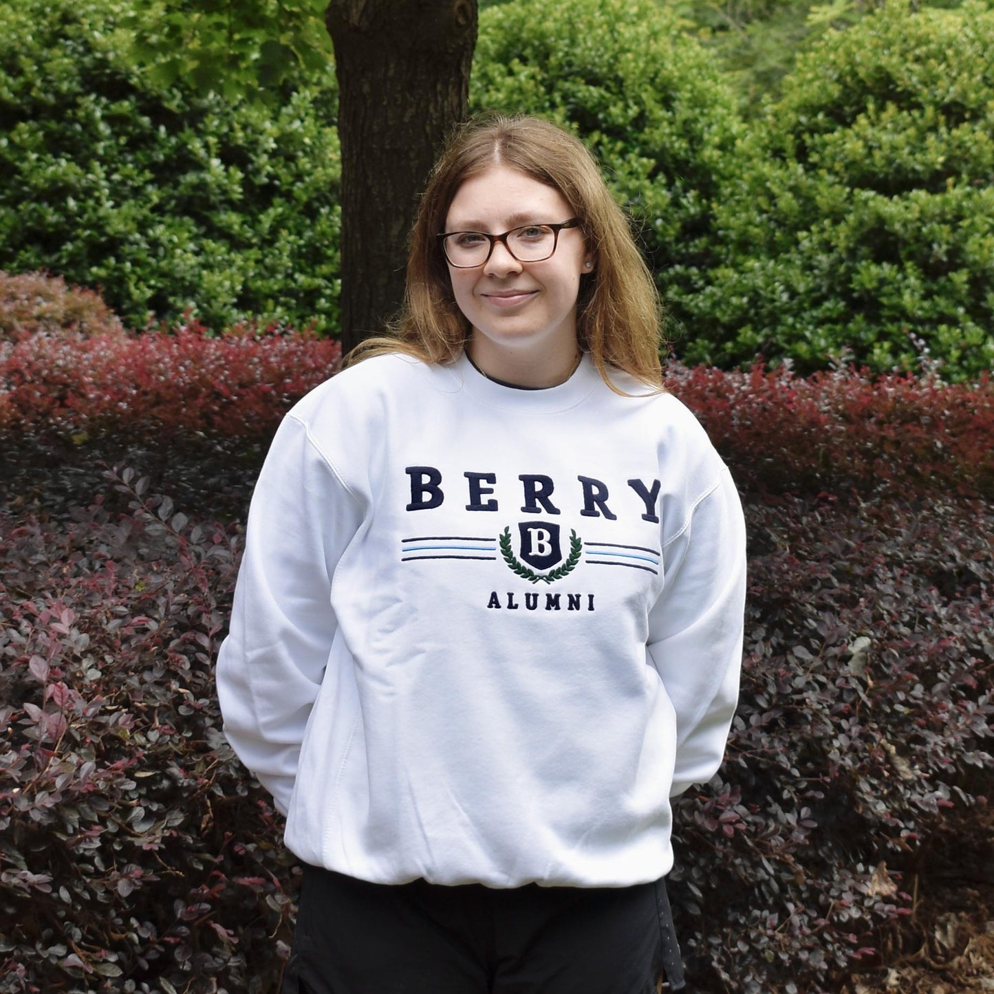White Berry Alumni Vine Crewneck
