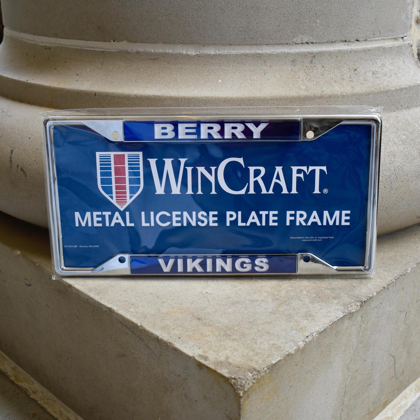 WinCraft Metal License Plate Frame Berry/Vikings
