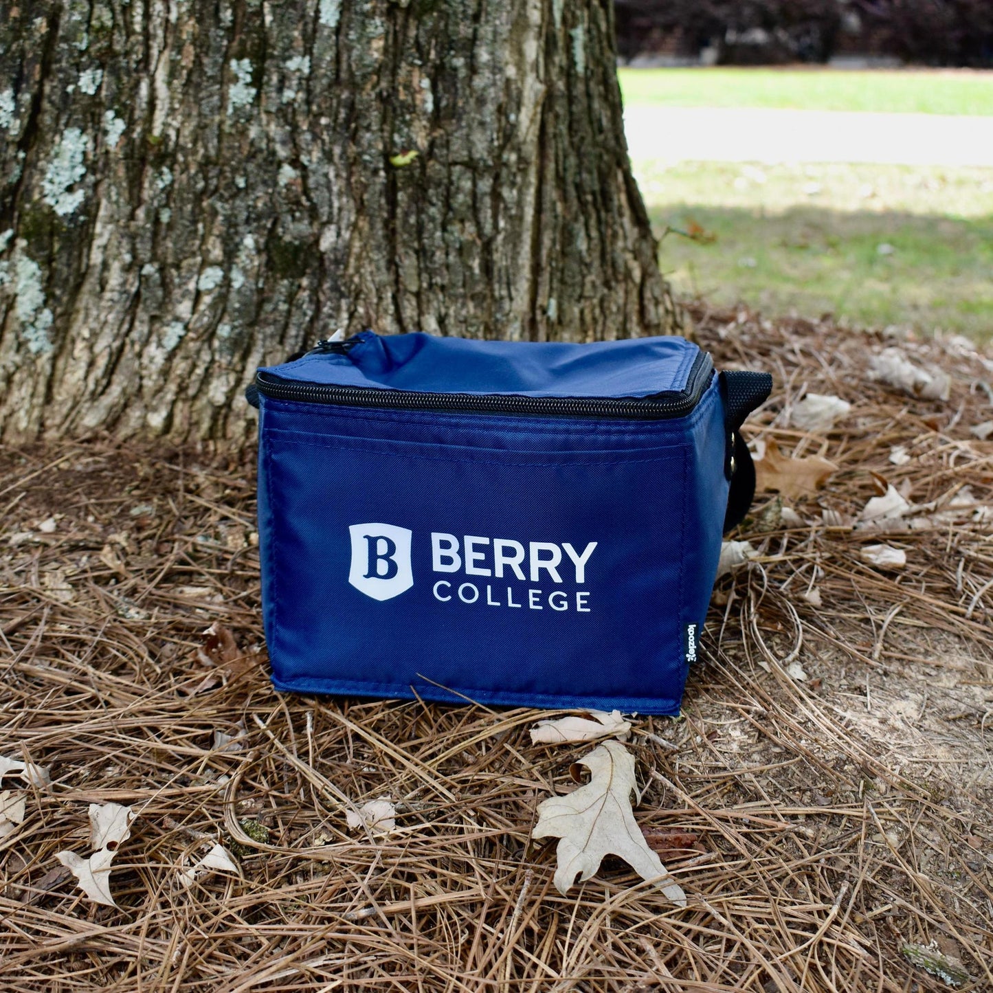 Navy can cooler with Berry College and sheild